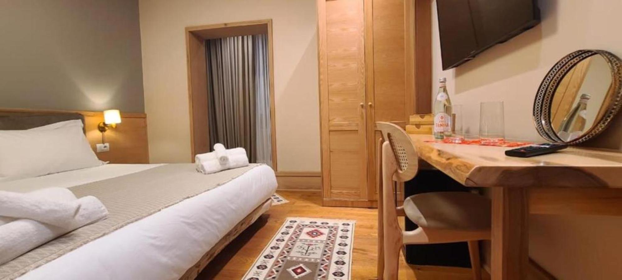Velar Hotel Boutique Korce Eksteriør billede